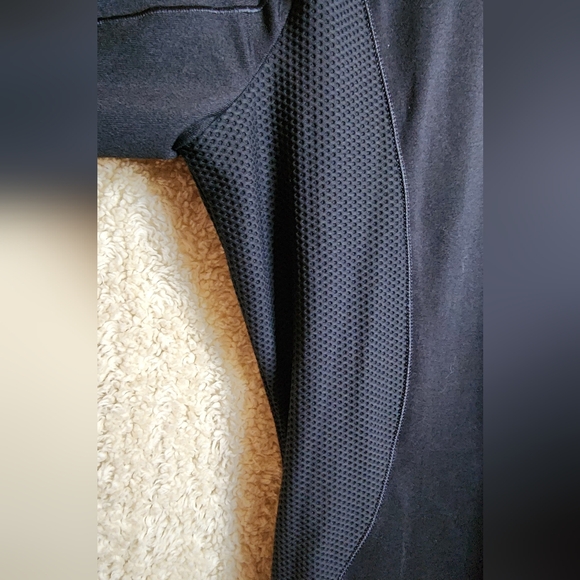 Women's Athleta long sleeve - Picture 3 of 4